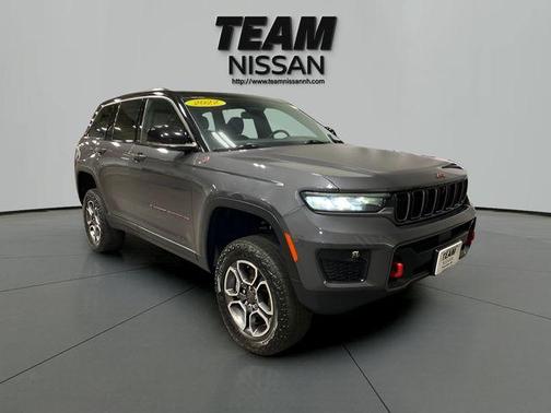 Metallic 2022 Jeep Grand Cherokee Trailhawk