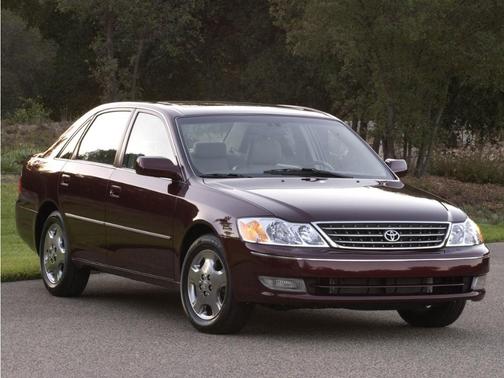 Silver 2003 Toyota Avalon XL