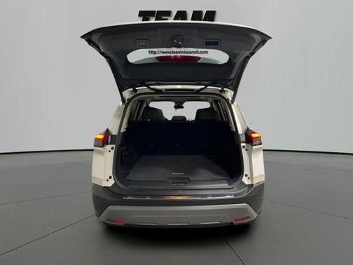White 2023 Nissan Rogue SV