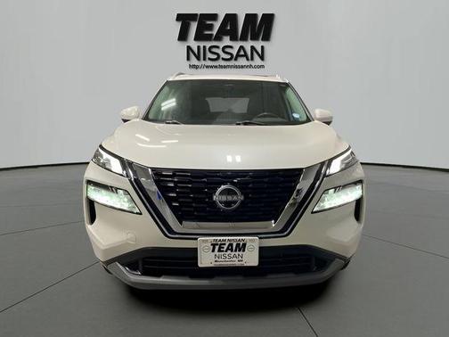White 2023 Nissan Rogue SV