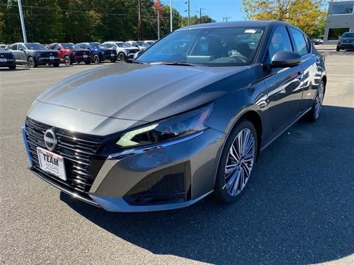2025 Nissan Altima SL