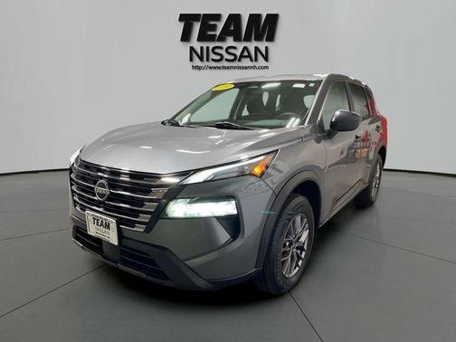 Gun Metallic 2024 Nissan Rogue S