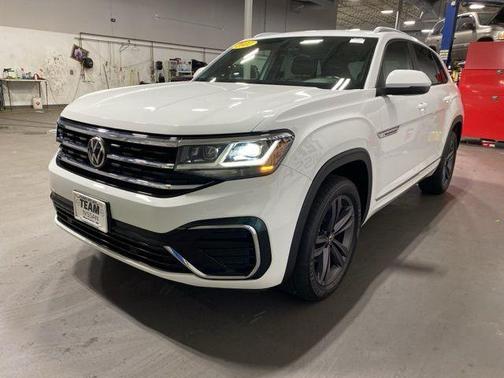 2021 Volkswagen Atlas Cross Sport 3.6L V6 SE w/Technology R-Line