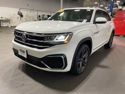2021 Volkswagen Atlas Cross Sport 3.6L V6 SE w/Technology R-Line