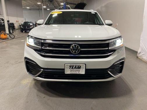 2021 Volkswagen Atlas Cross Sport 3.6L V6 SE w/Technology R-Line