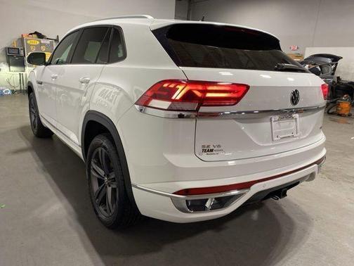 2021 Volkswagen Atlas Cross Sport 3.6L V6 SE w/Technology R-Line