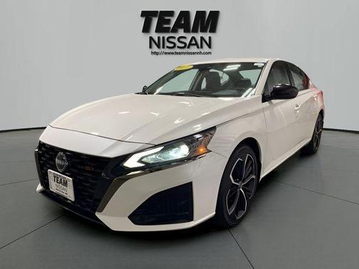 White 2023 Nissan Altima 2.5 SR