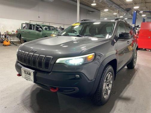 Granite Crystal Clearcoat Metallic 2022 Jeep Cherokee Trailhawk