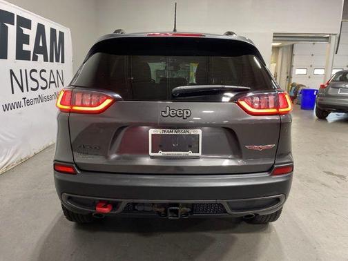 Granite Crystal Clearcoat Metallic 2022 Jeep Cherokee Trailhawk