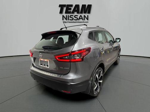 Gun Metallic 2022 Nissan Rogue Sport SL