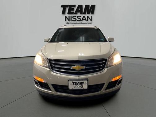 Champagne Silver 2013 Chevrolet Traverse 1LT