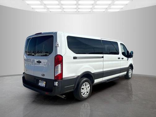 2022 Ford Transit-350 XLT