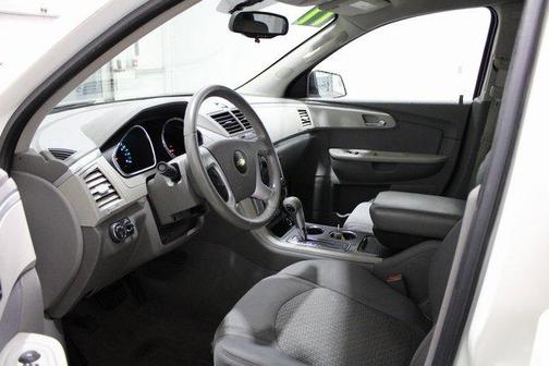 2011 Chevrolet Traverse LS
