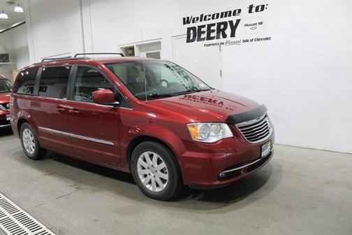 2016 Chrysler Town & Country Touring