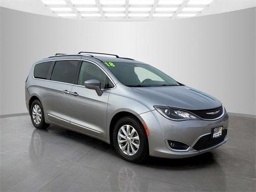 2018 Chrysler Pacifica Touring-L