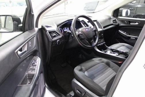 2020 Ford Edge SE