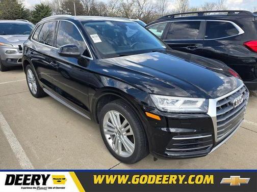 Brilliant Black 2018 Audi Q5 2.0T Premium Plus