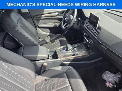 Brilliant Black 2018 Audi Q5 2.0T Premium Plus
