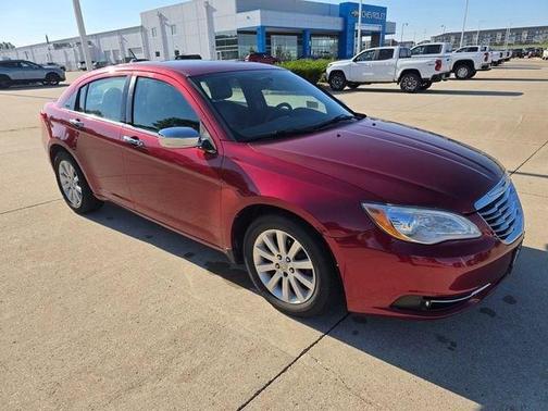 Deep Cherry Red Crystal Pearlcoat 2013 Chrysler 200 Limited