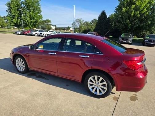 Deep Cherry Red Crystal Pearlcoat 2013 Chrysler 200 Limited
