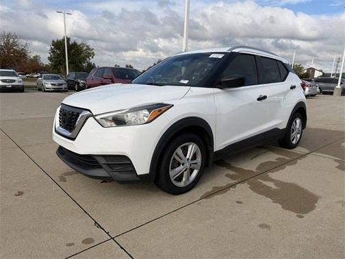 2019 Nissan Kicks S