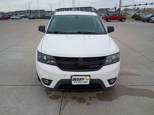Vice White 2019 Dodge Journey SE