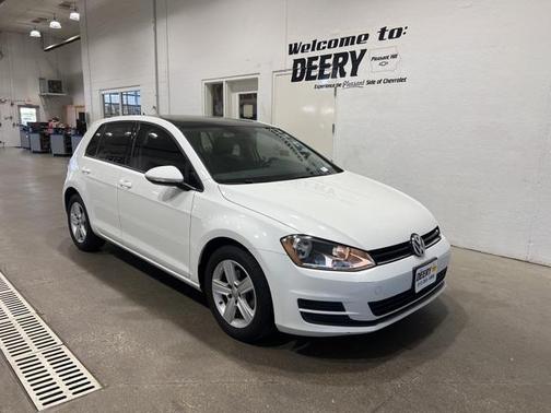 2017 Volkswagen Golf TSI Wolfsburg Edition 4-Door