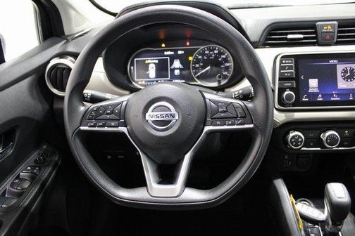 2021 Nissan Versa 1.6 SV