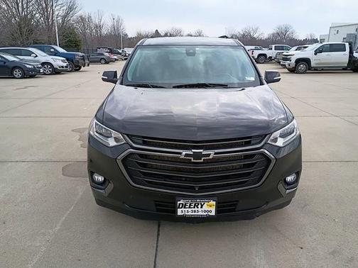 Mosaic Black Metallic 2021 Chevrolet Traverse Premier
