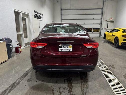 2017 Chrysler 200 LX