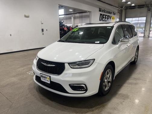 2022 Chrysler Pacifica Limited