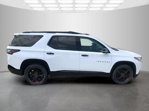 Summit White 2021 Chevrolet Traverse Premier