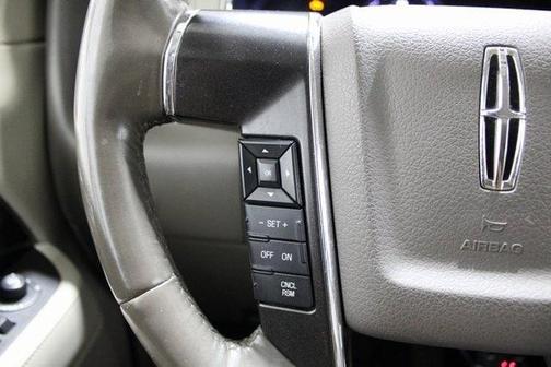 2015 Lincoln Navigator Base