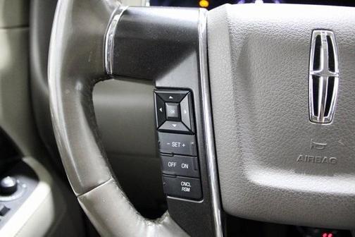 2015 Lincoln Navigator Base