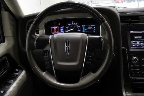 2015 Lincoln Navigator Base