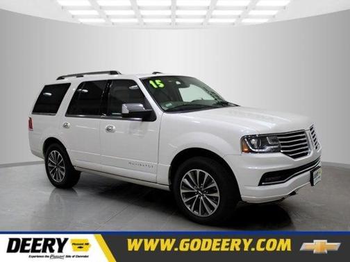2015 Lincoln Navigator Base
