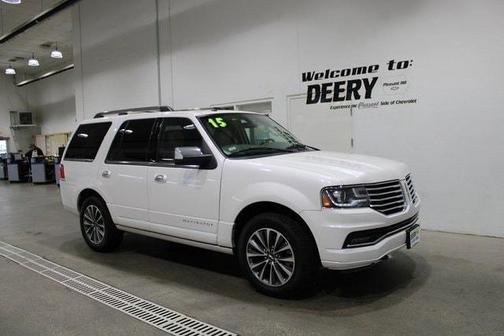 2015 Lincoln Navigator Base