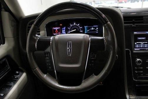2015 Lincoln Navigator Base
