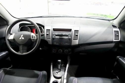 2008 Mitsubishi Outlander ES