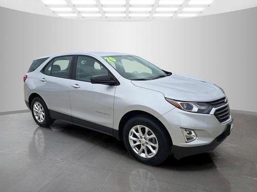 Silver Ice Metallic 2020 Chevrolet Equinox LS