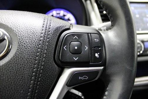 2016 Toyota Highlander Limited Platinum