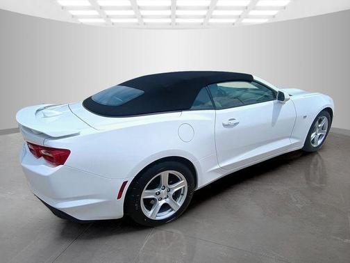 Summit White 2020 Chevrolet Camaro 1LT