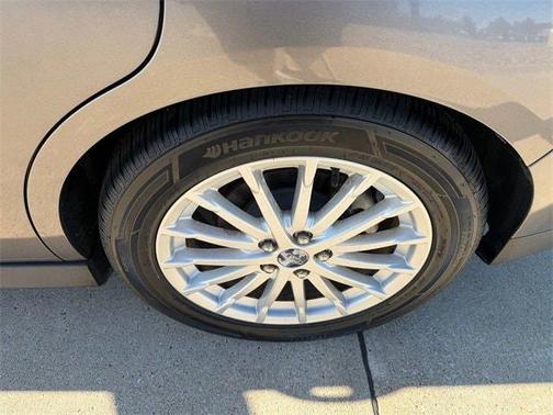 2014 Ford C-Max Hybrid SE