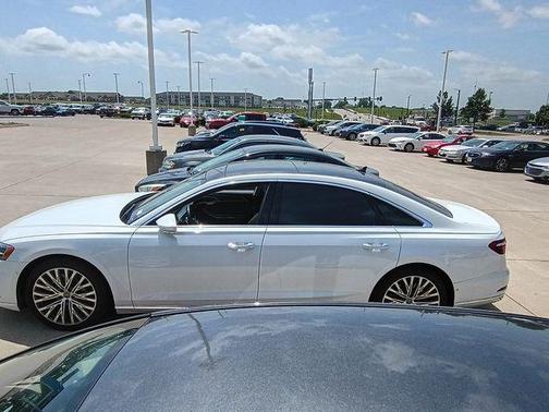 Glacier White Metallic 2019 Audi A8 L 55