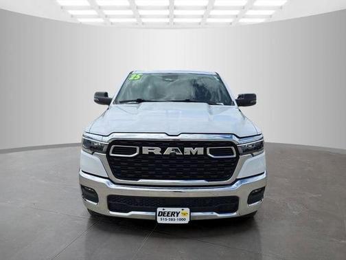 Bright White Clearcoat 2025 RAM 1500 Big Horn/Lone Star