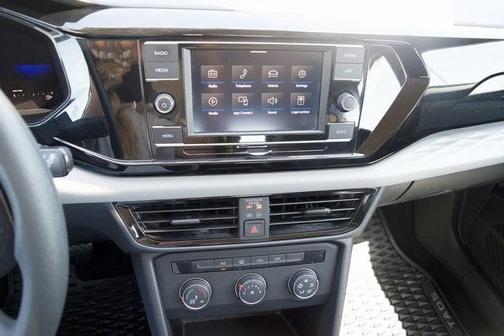 2022 Volkswagen Taos 1.5T S