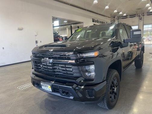 2025 Chevrolet Silverado 2500 Custom