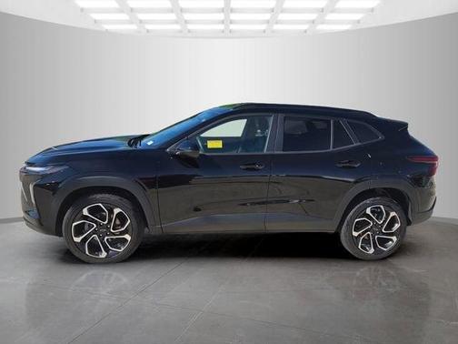 Mosaic Black Metallic 2025 Chevrolet Trax 2RS