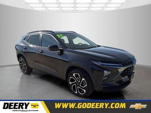 Mosaic Black Metallic 2025 Chevrolet Trax 2RS