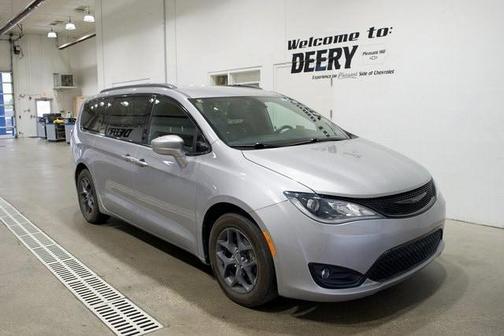 2018 Chrysler Pacifica Touring-L Plus